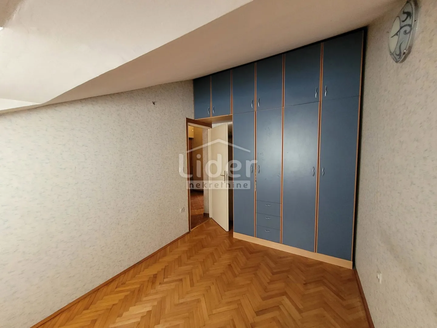 škurinje-3skl,52,71 m2 - slika 7