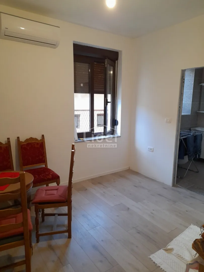 kastav - dva apartmana - slika 14