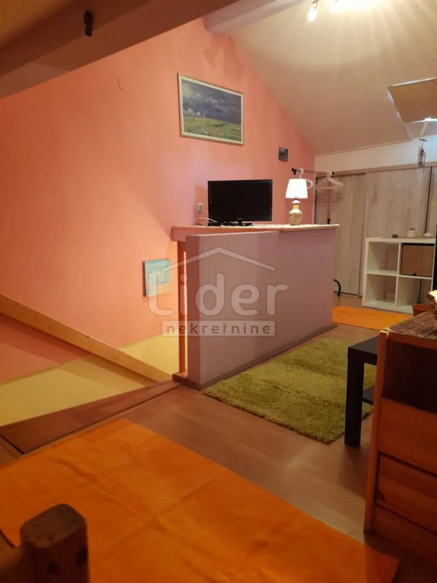 crikvenica kuća u nizu u centru grada - slika 27