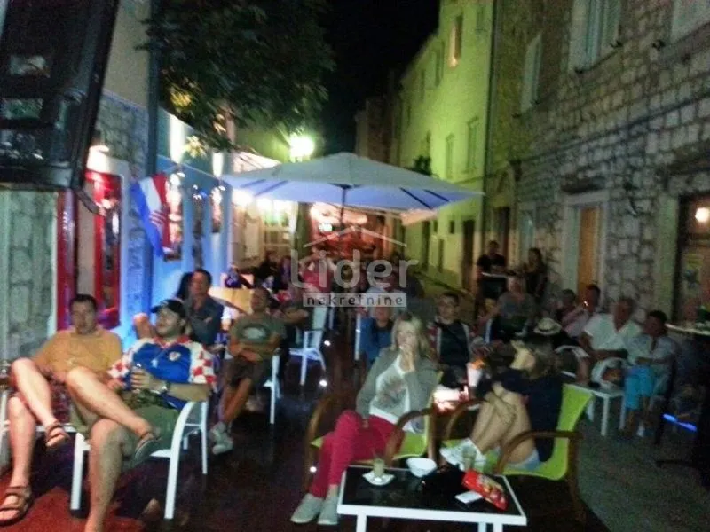 prodaje se poslovni prostor 30 m2 grad rab - slika 4