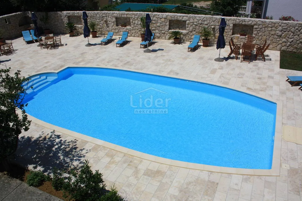 vila s bazenom, rab, barbat - slika 6