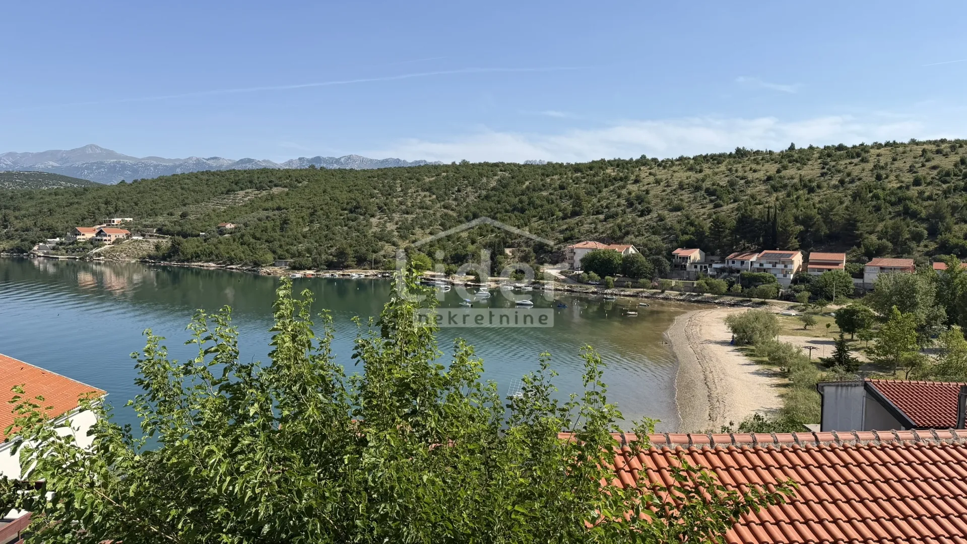 kuću sa 3 stana na novigradskom moru prodajemo - slika 35