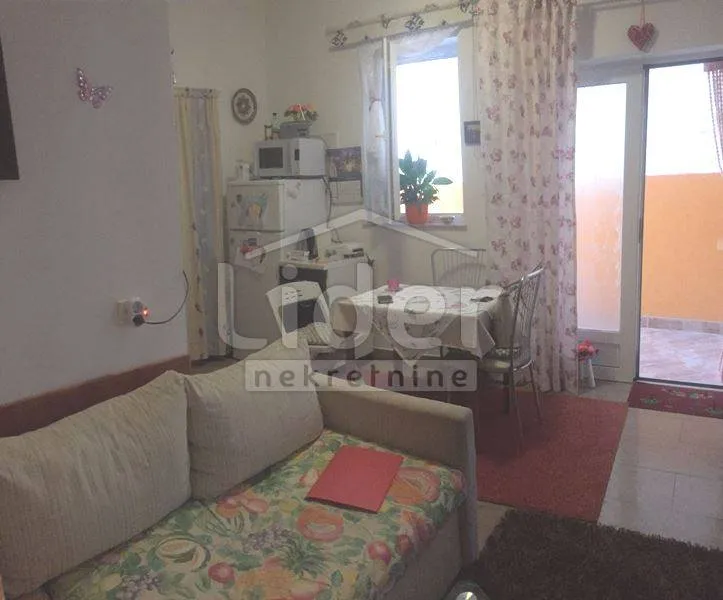 novi vinodolski, apartman na mirnoj lokaciji - slika 2