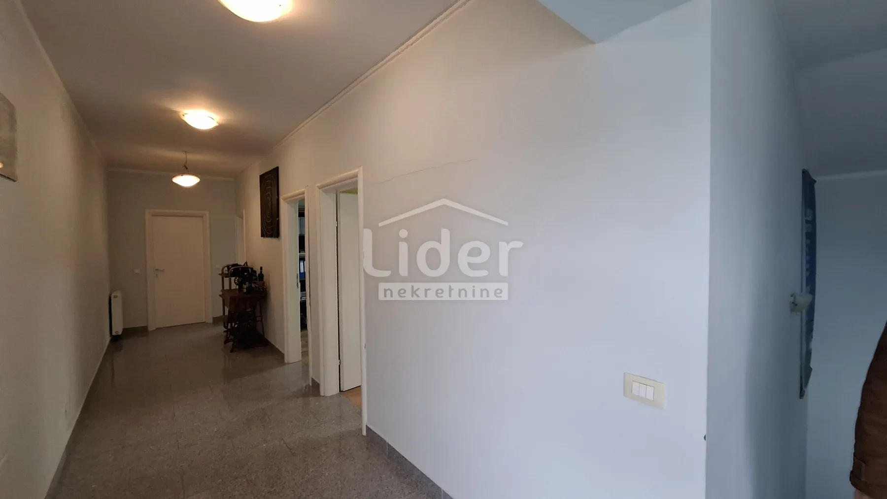 permani- 430m2 poslovnog prostora - slika 10