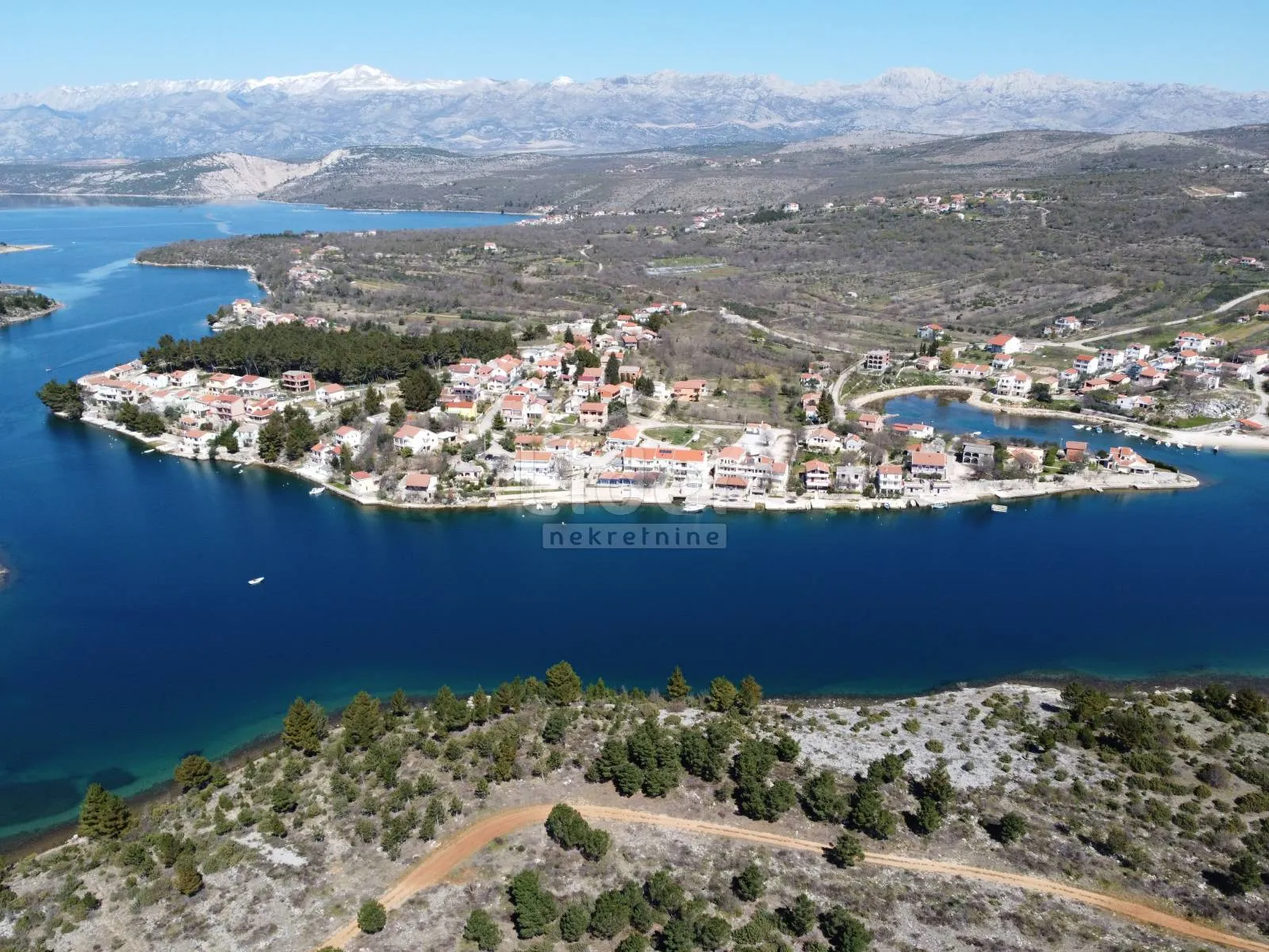 ribnica na karinskom moru, građevinsko zemljište 421m2 - slika 1