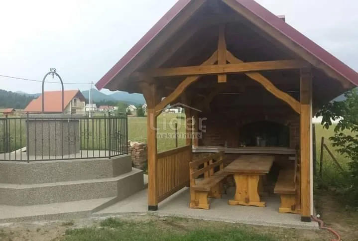 mrkopalj, samostojeća kuća s okućnicom - slika 11