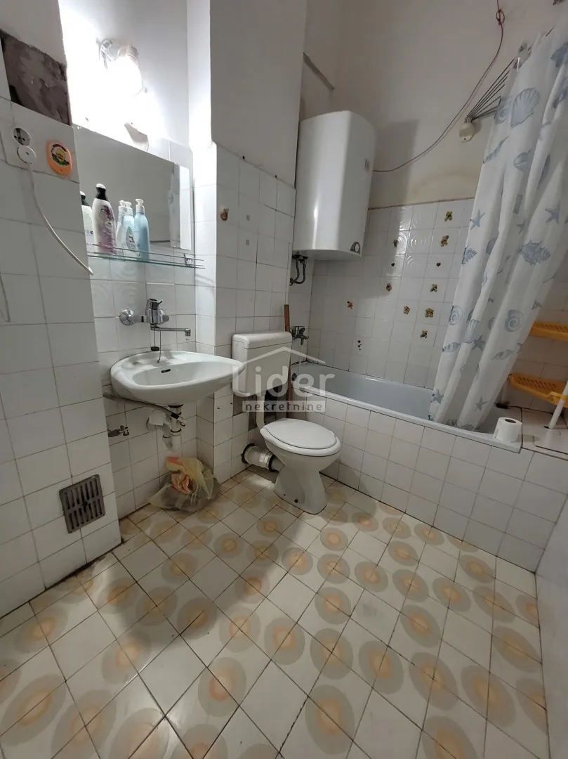 škurinje-3skl,52,71 m2 - slika 6