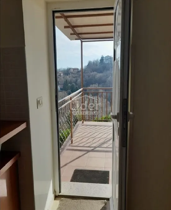 samostojeća kuća sa tri stana - slika 20
