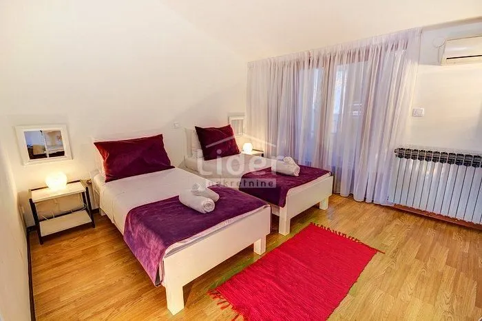 hotel sa restoranom i dva poslovna prostora u centru! - slika 11