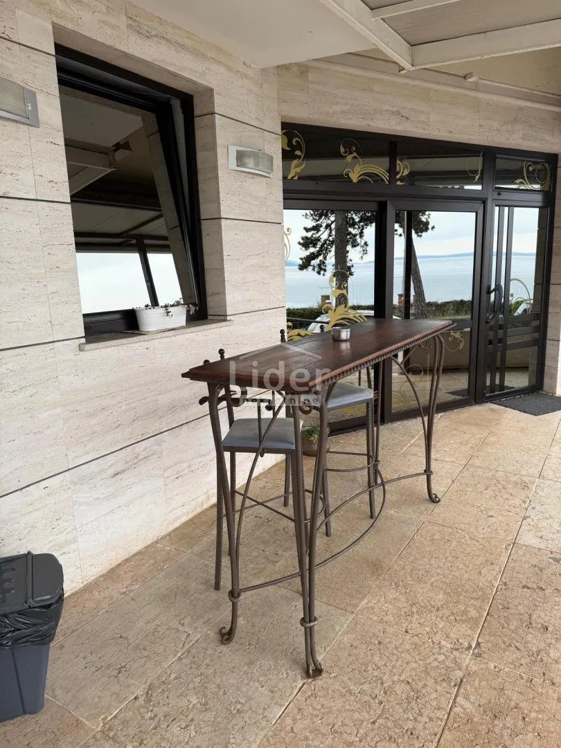 Volosko-Poslovni Prostor,400m2 - Opatija