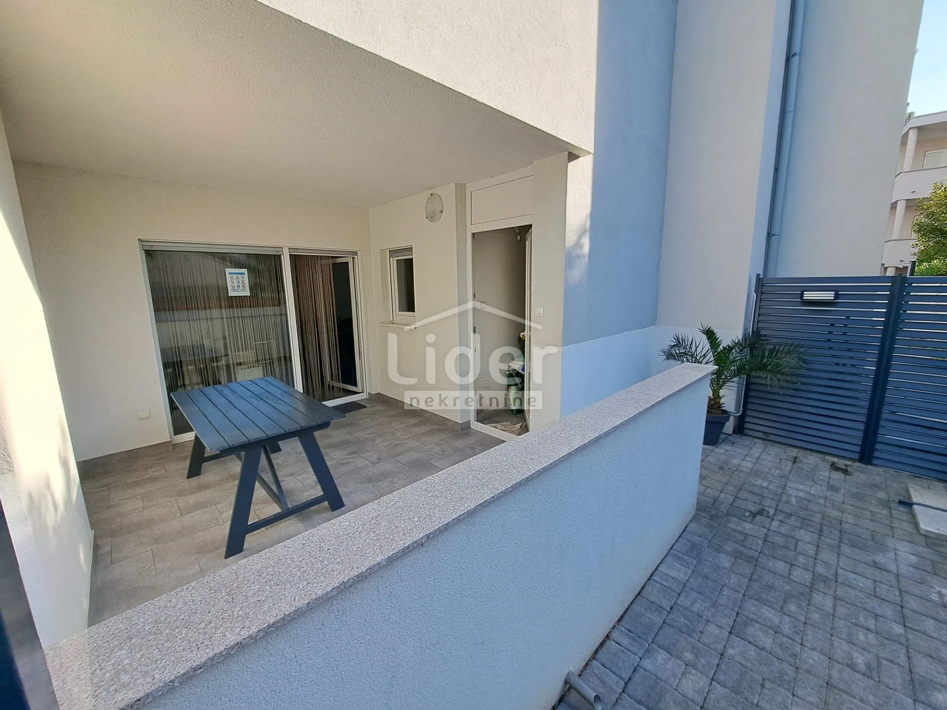 novalja stan 70m2, jacuzzi, blizina centra, škole i vrtića - slika 16
