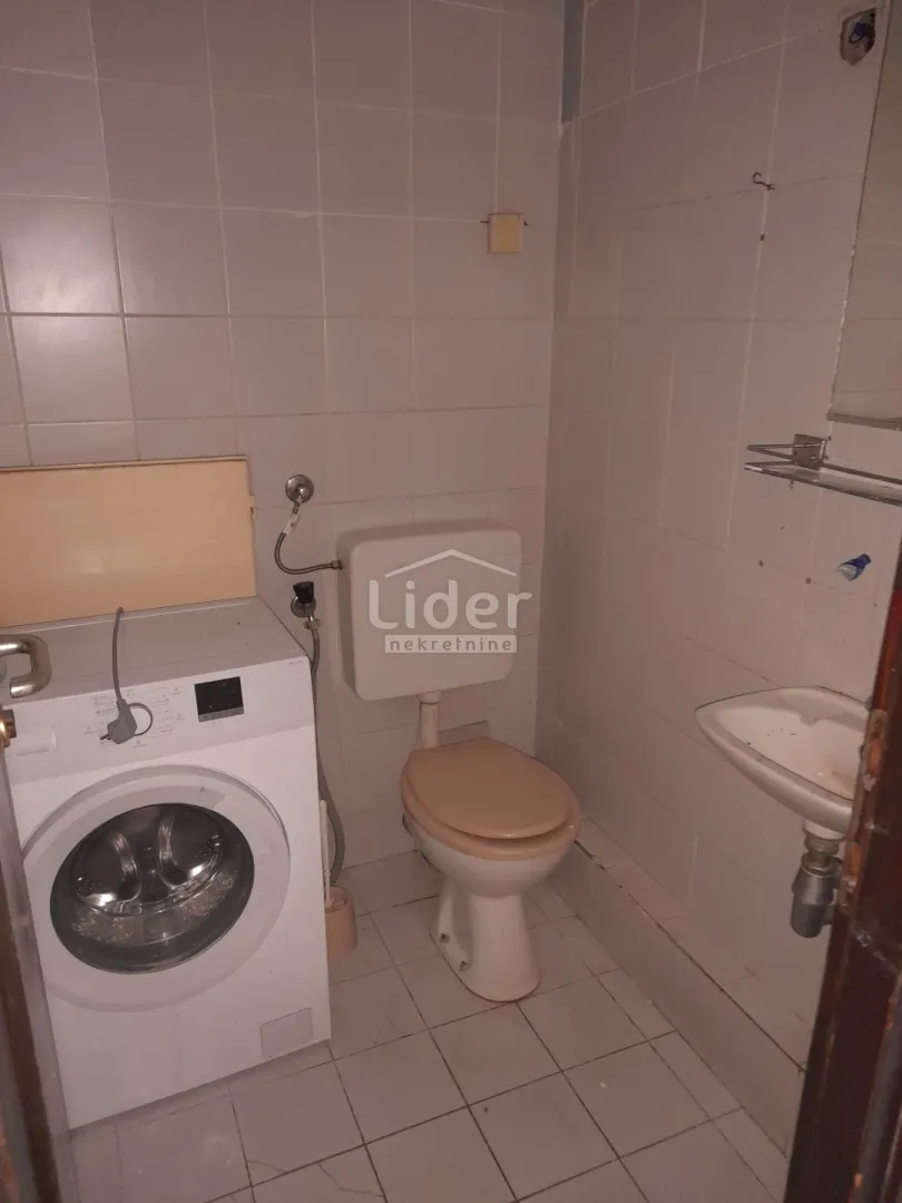 stan za radnike (8-10 osoba), 150 €/osobi - slika 14