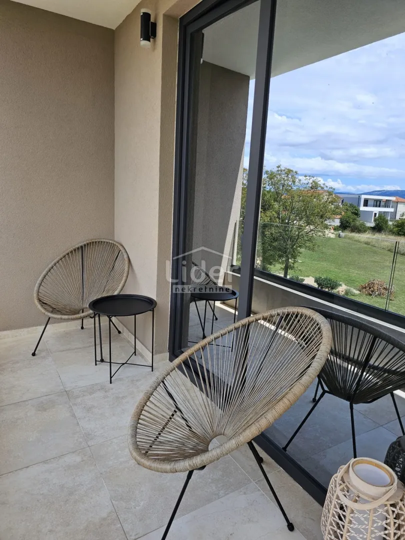 krk – moderna kuća 170 m², bazen - slika 3