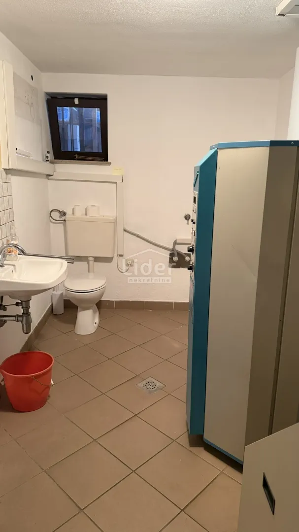 poslovni prostor 40m2 na mirnoj lokaciji iznajmljujemo - slika 11