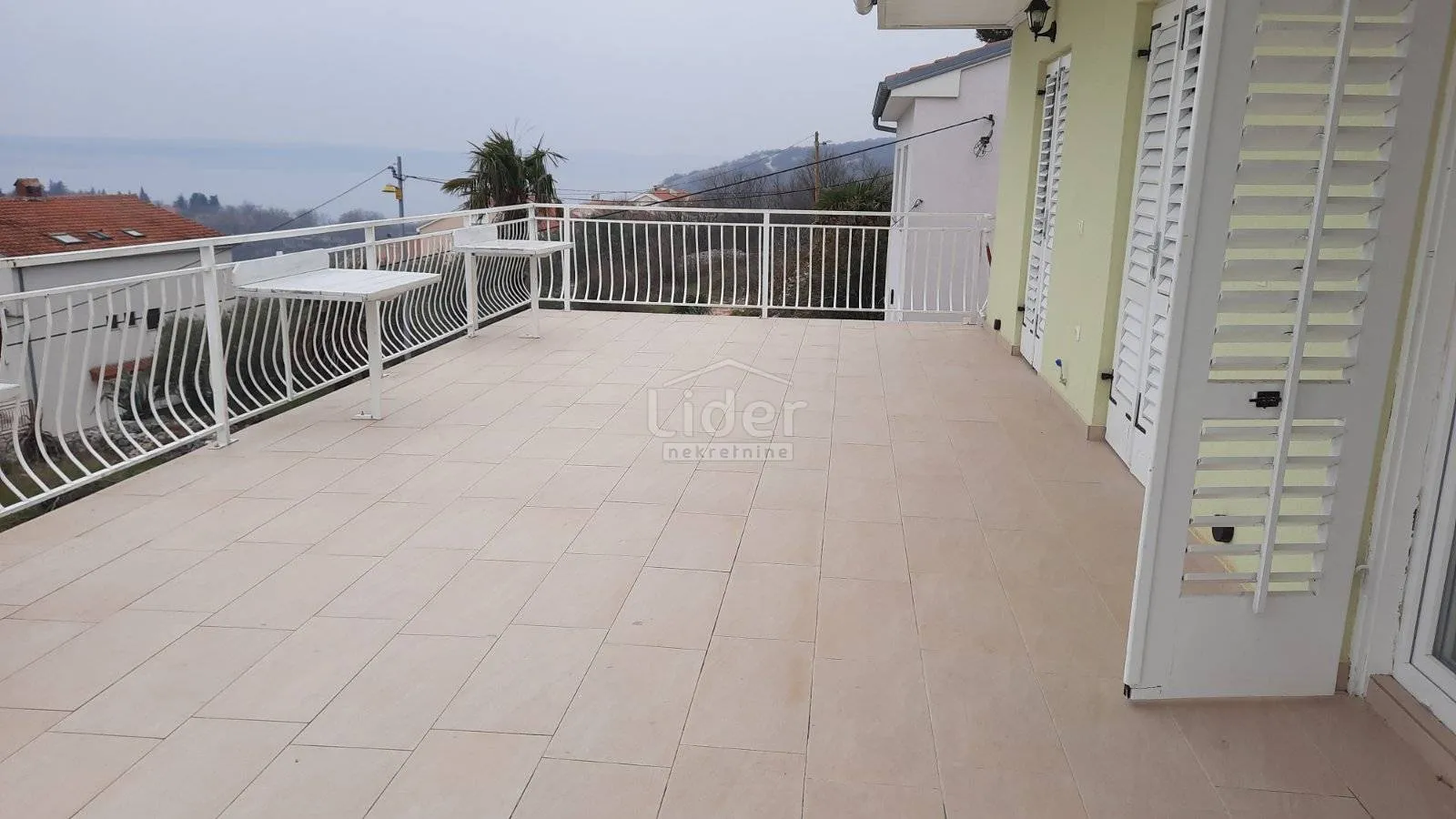 kuća dramalj, 330m2 - slika 8