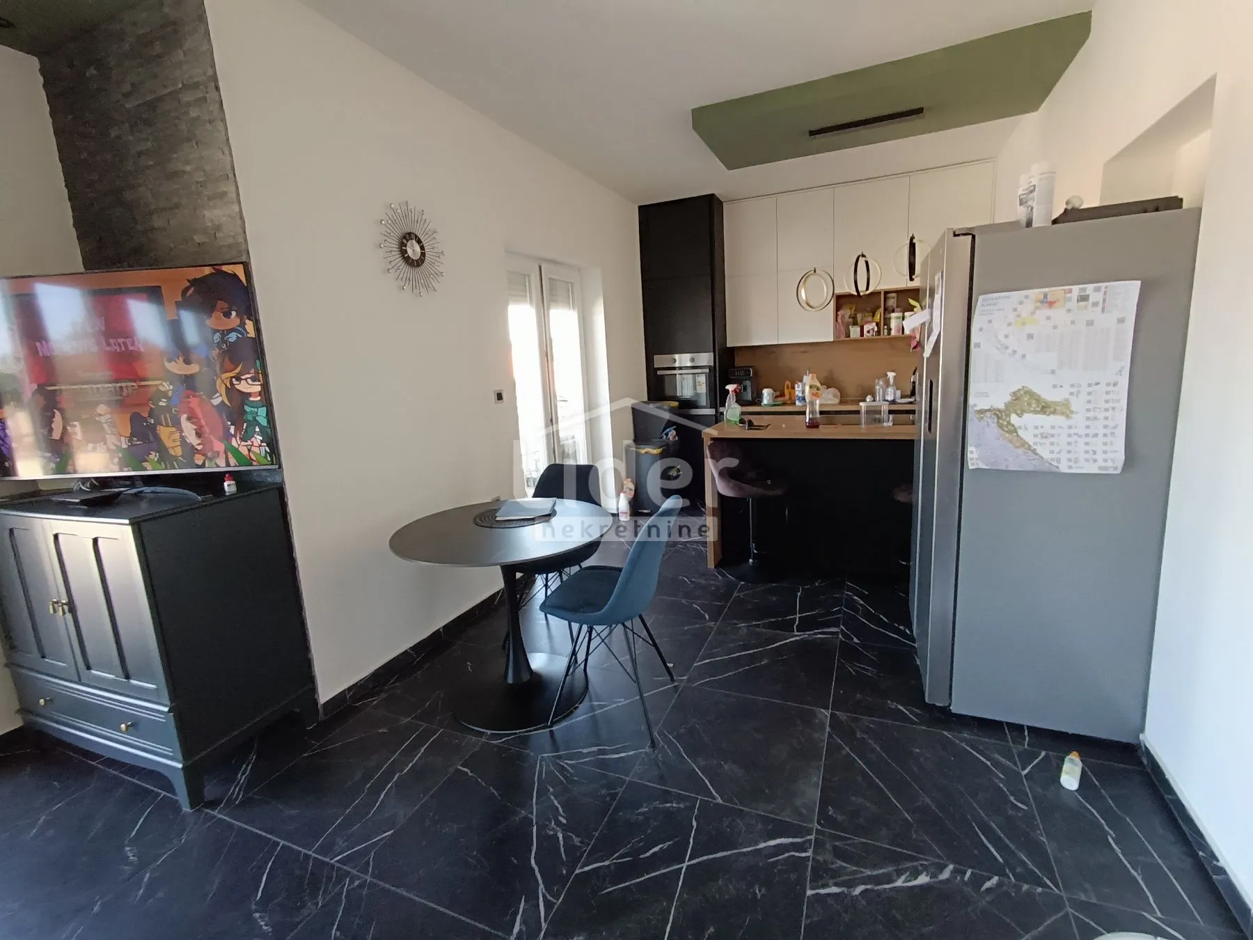 Kuća VIŠKOVO, 230m2, 2 stana