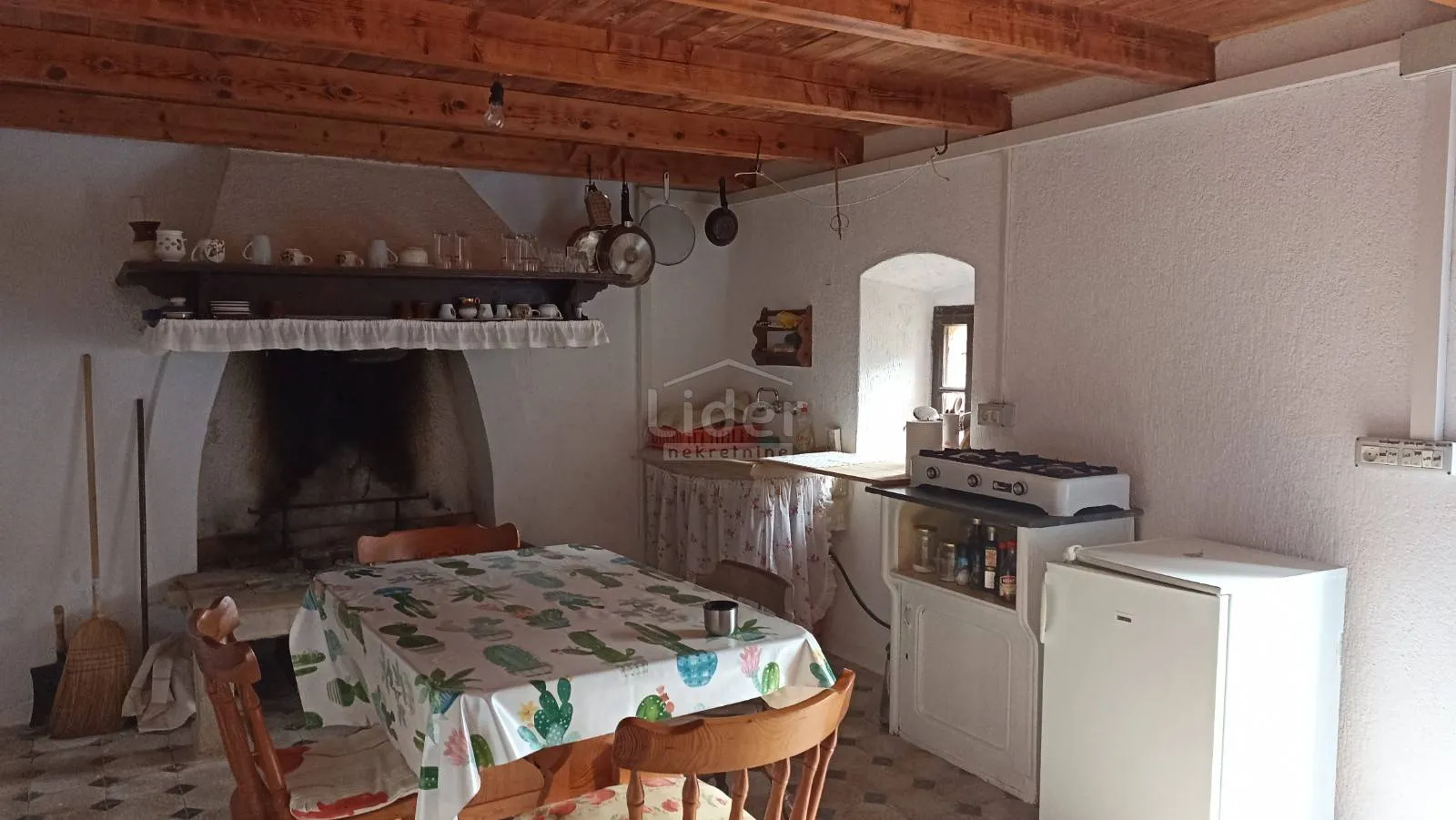 Samostojeća kuća Mali Lošinj 60m2, zemljište 76.000m2 - Punta Križa, Mali Lošinj