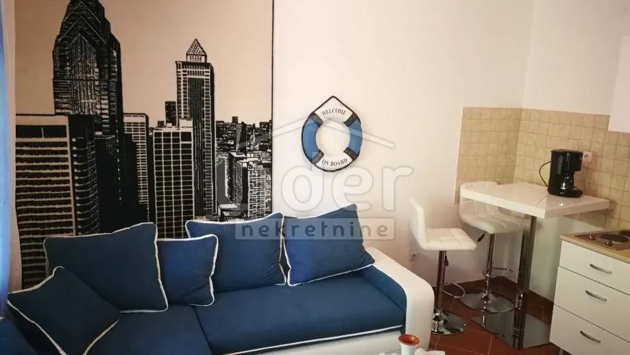 apartman njivice, 4s+db - slika 6