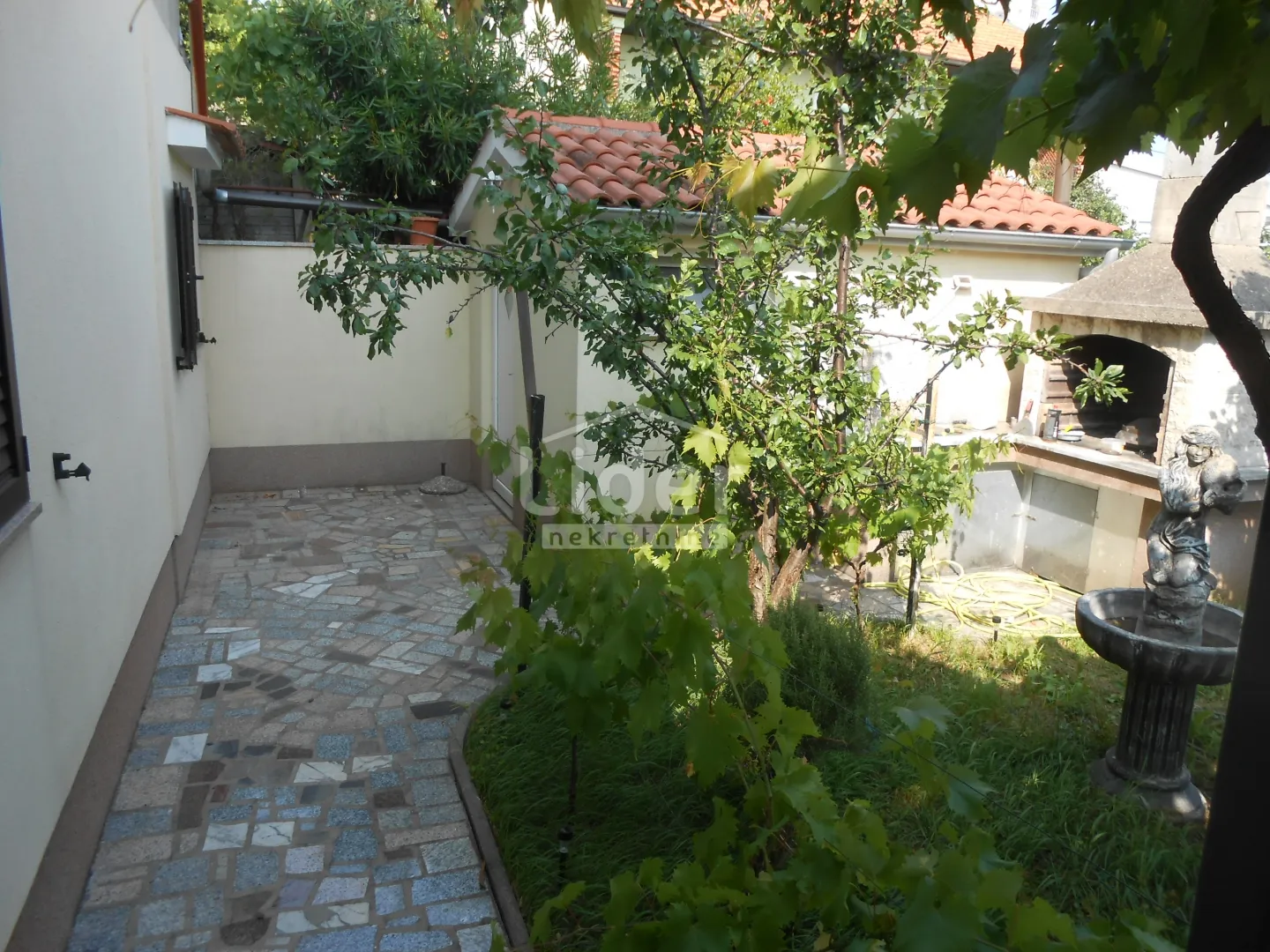 turnić stan s velikom terasom i pogledom na more - slika 4