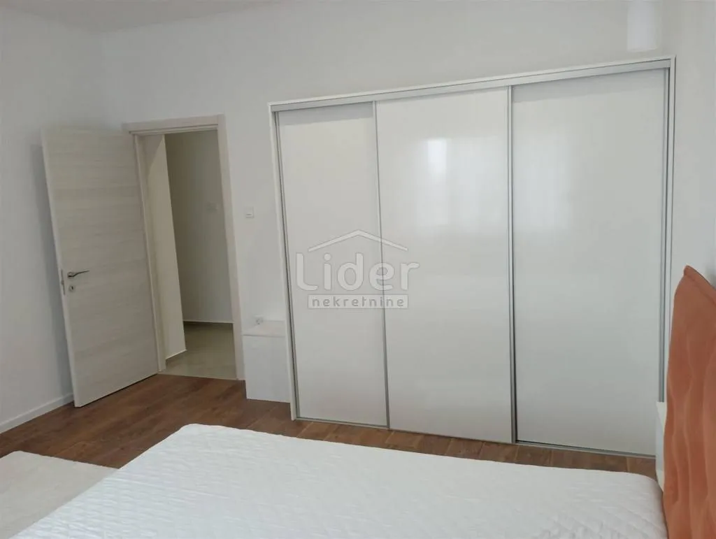 centar, 3 stambene jedinice - slika 10