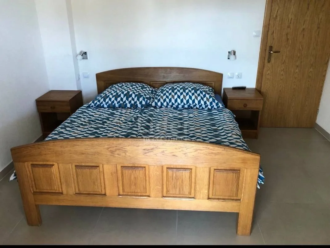 apartmanska kuća na samoj plaži u loparu - slika 7