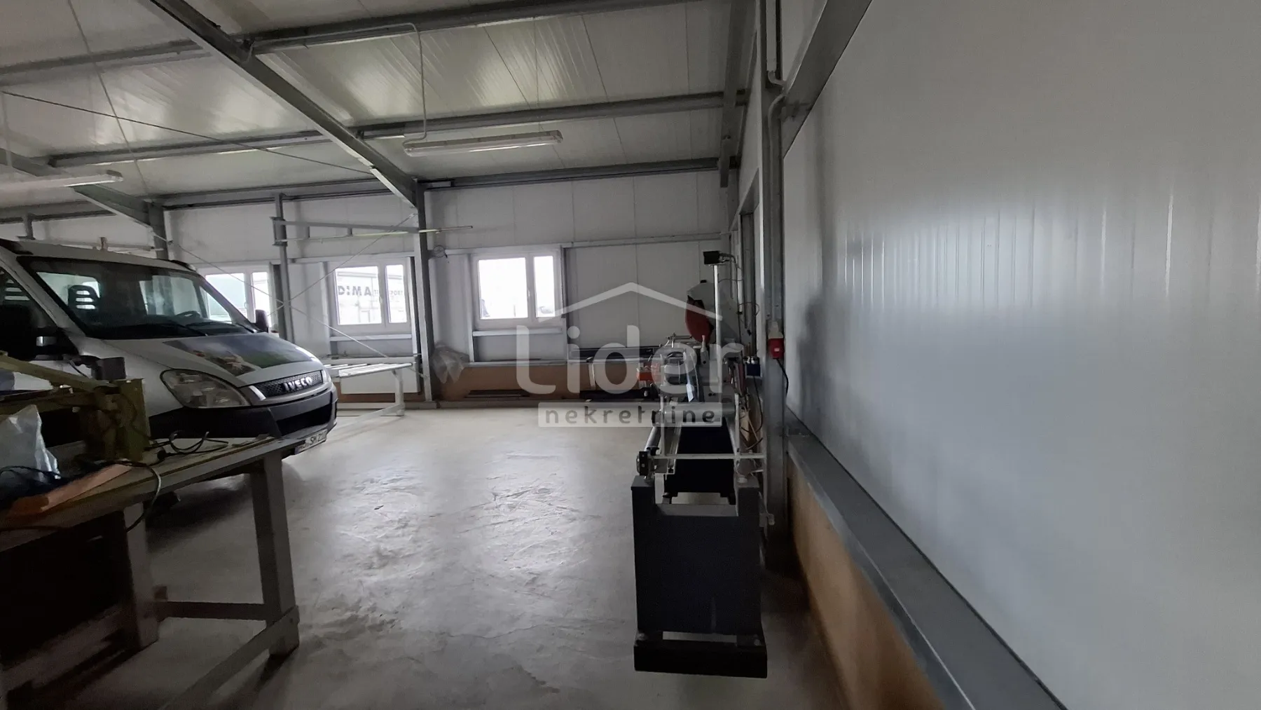 permani- 430m2 poslovnog prostora - slika 3