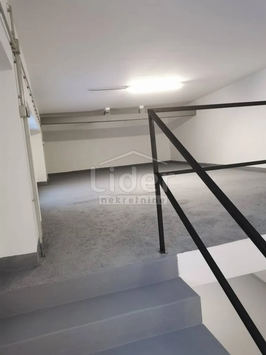 sušak, ulični lokal 321m2- 379.000 € - slika 10