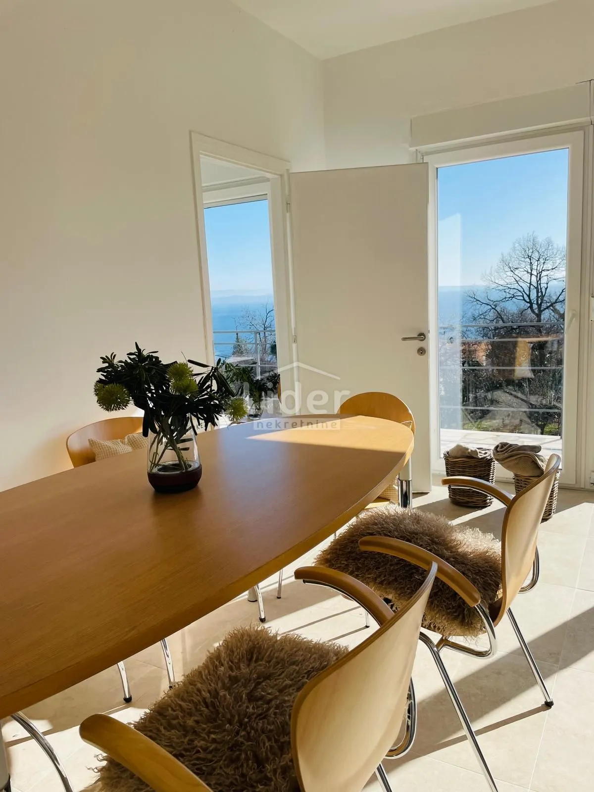 volosko opatija matulji 100 m2 parking - slika 4