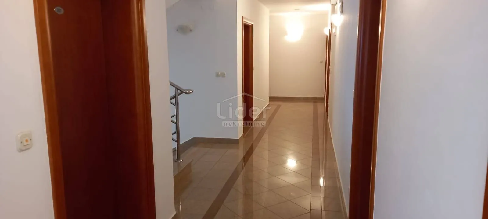 novalja, manji obiteljski hotel 1.000m2 prodaja - slika 15