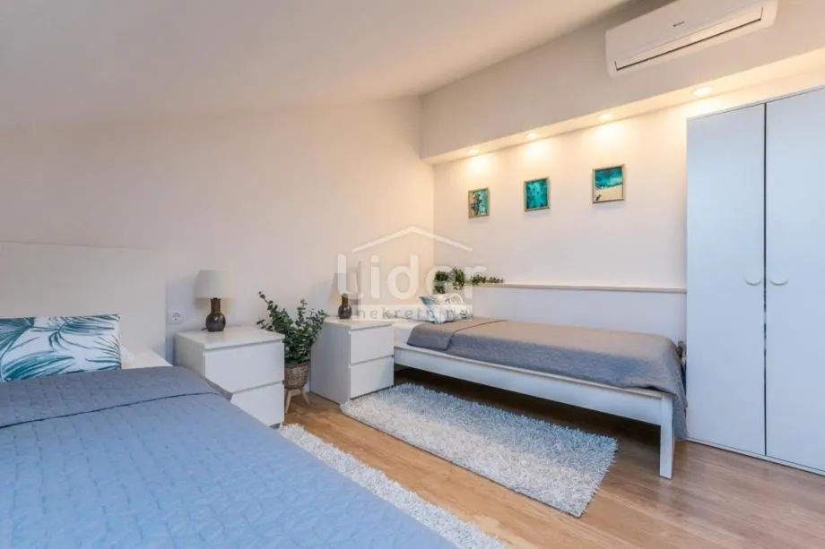 novalja, 3s+db, 2 balkona, namješten, 207.500 € - slika 11