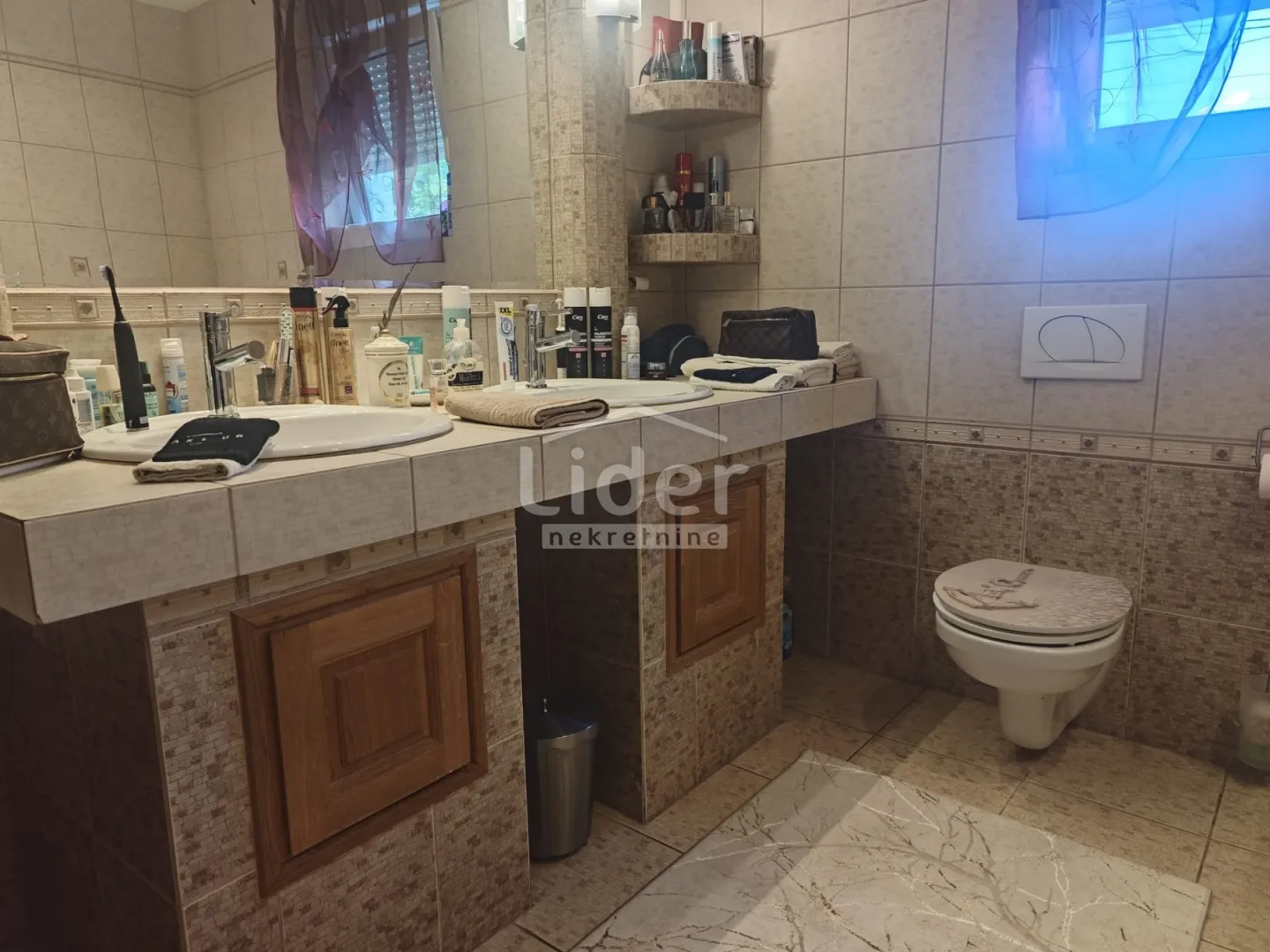 opatija- vila s predivnim pogledom i bazenom - slika 22