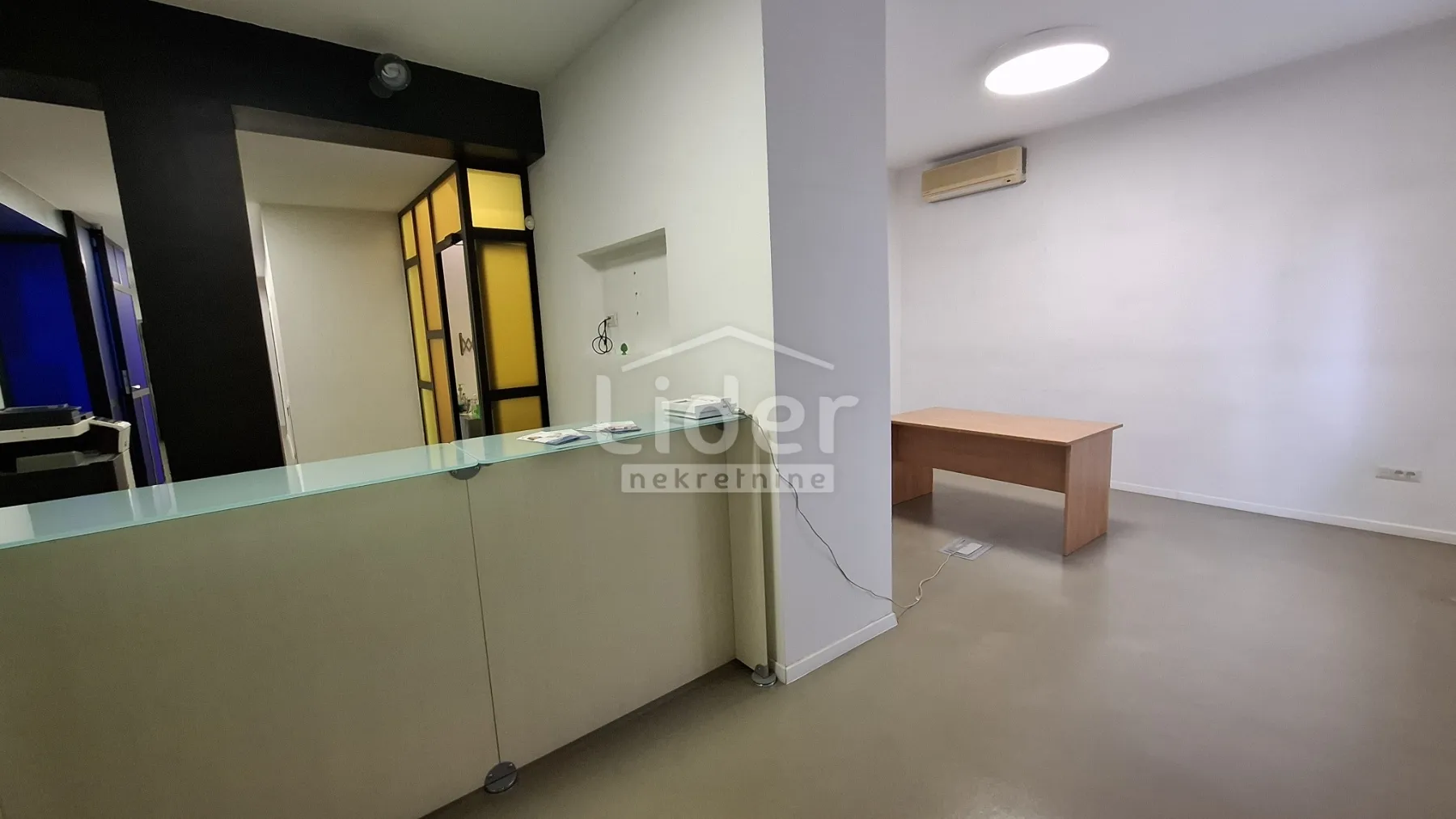 centar - poslovni prostor 180 m2 - slika 7