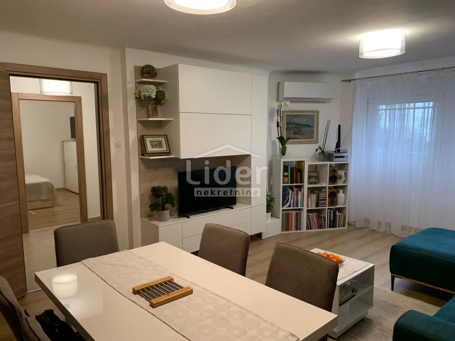 bulevard 3s+db, terasa, vrt, novoadaptiran, namješten! - slika 7
