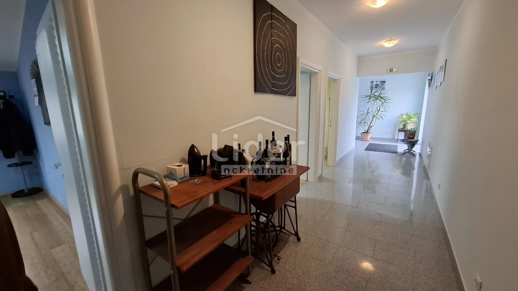 permani- 430m2 poslovnog prostora - slika 12