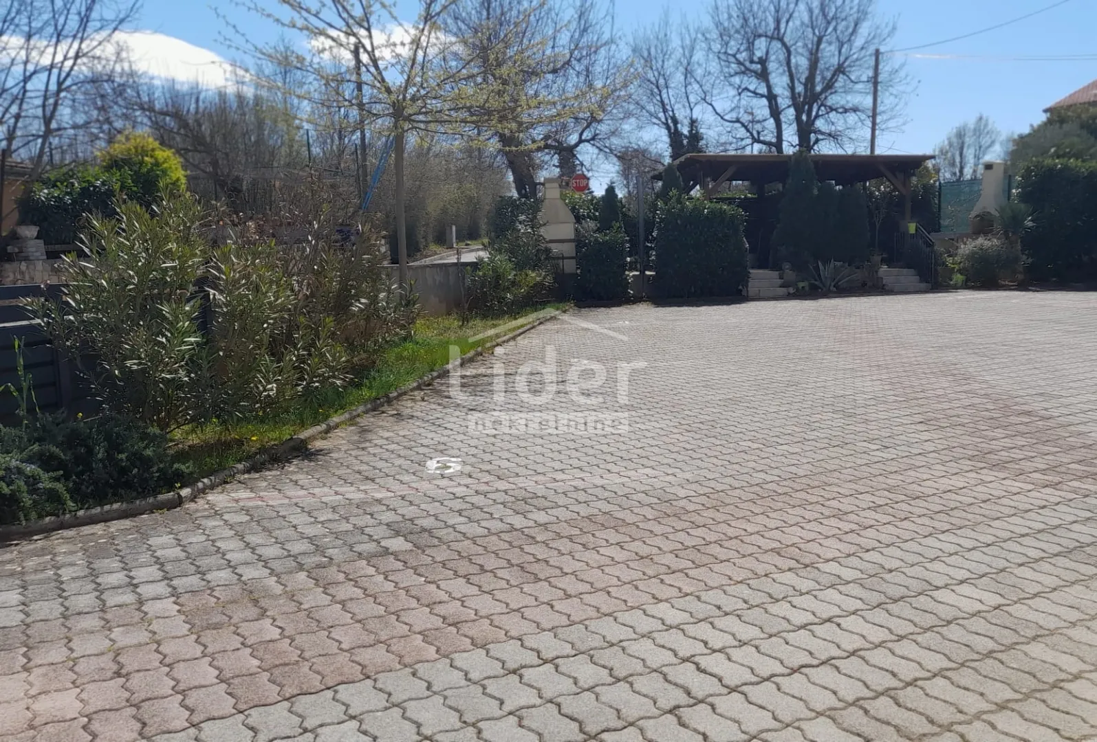 otok krk,malinska-apartman 37m2 s okućnicom 92 m2 - slika 13