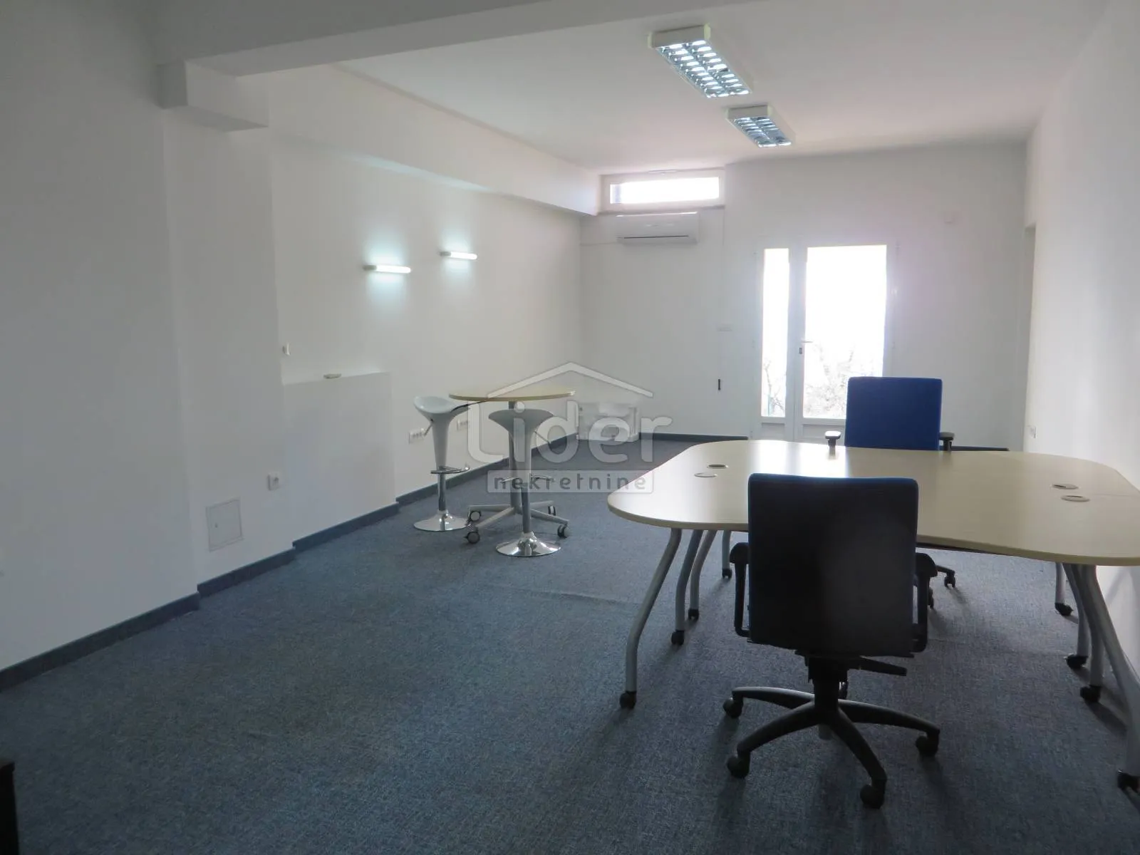 uredski prostor, 120 m2, sa parkingom - slika 9