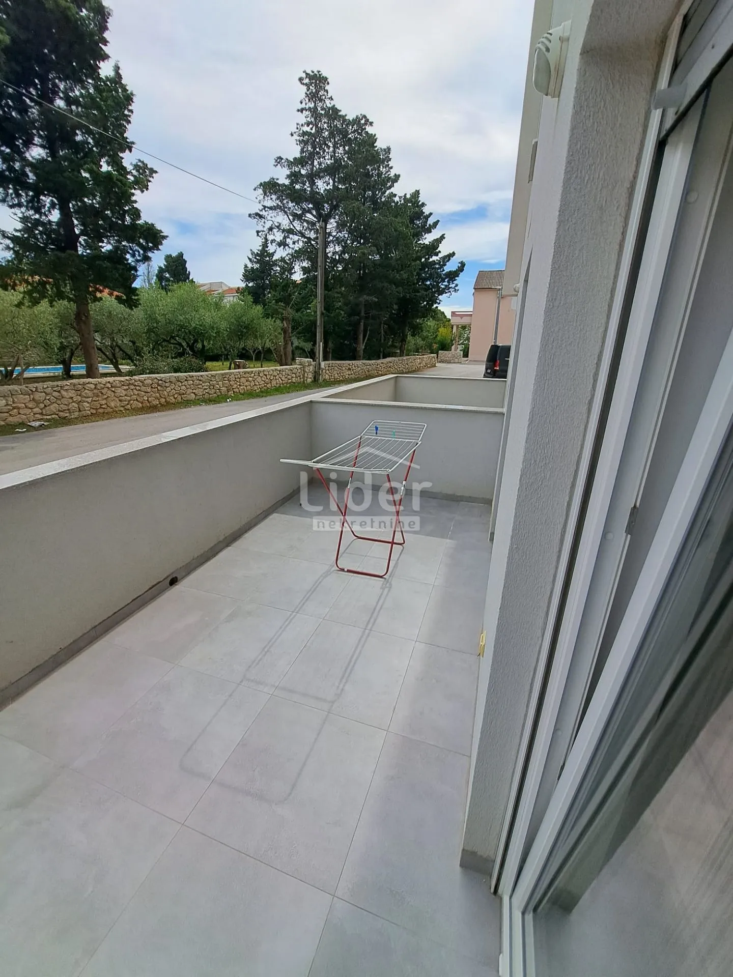 novalja stan 70m2, jacuzzi, blizina centra, škole i vrtića - slika 23