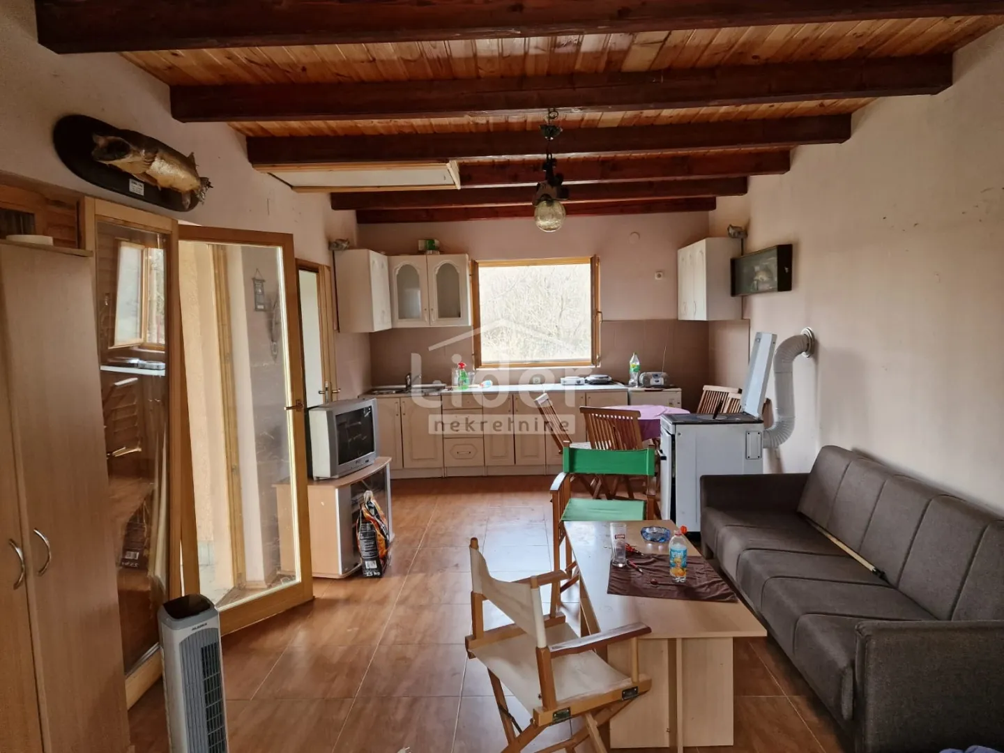 sinac, otočac, gacka, kuća vikendica s vinogradom - slika 2
