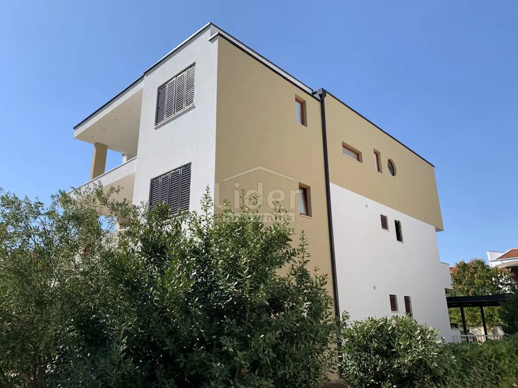 Apartman KRK, na 30m od mora