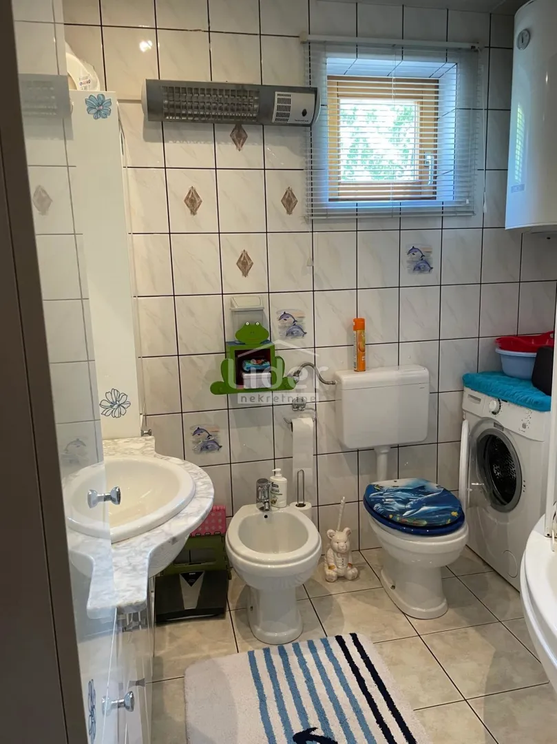 crikvenica- 2s+db ,2 parkirna mjesta ,garaža - slika 13