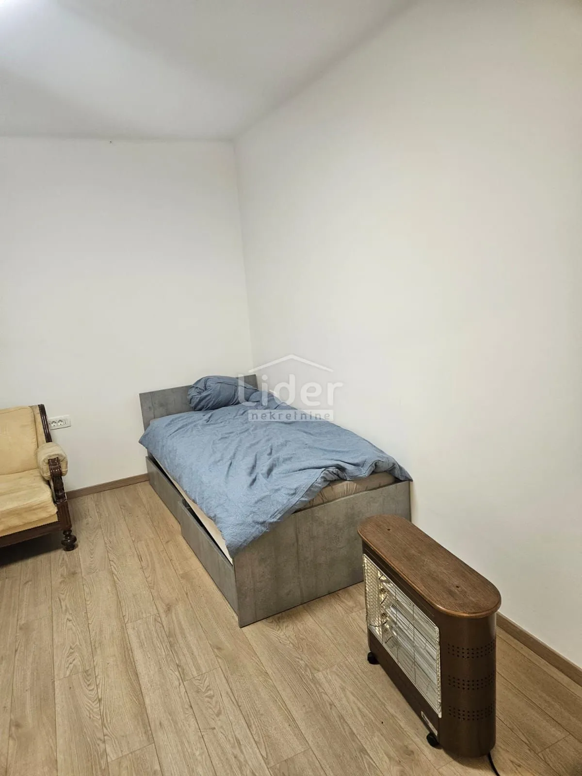 kuća gorski kotar, vrata, 300m2 - slika 11