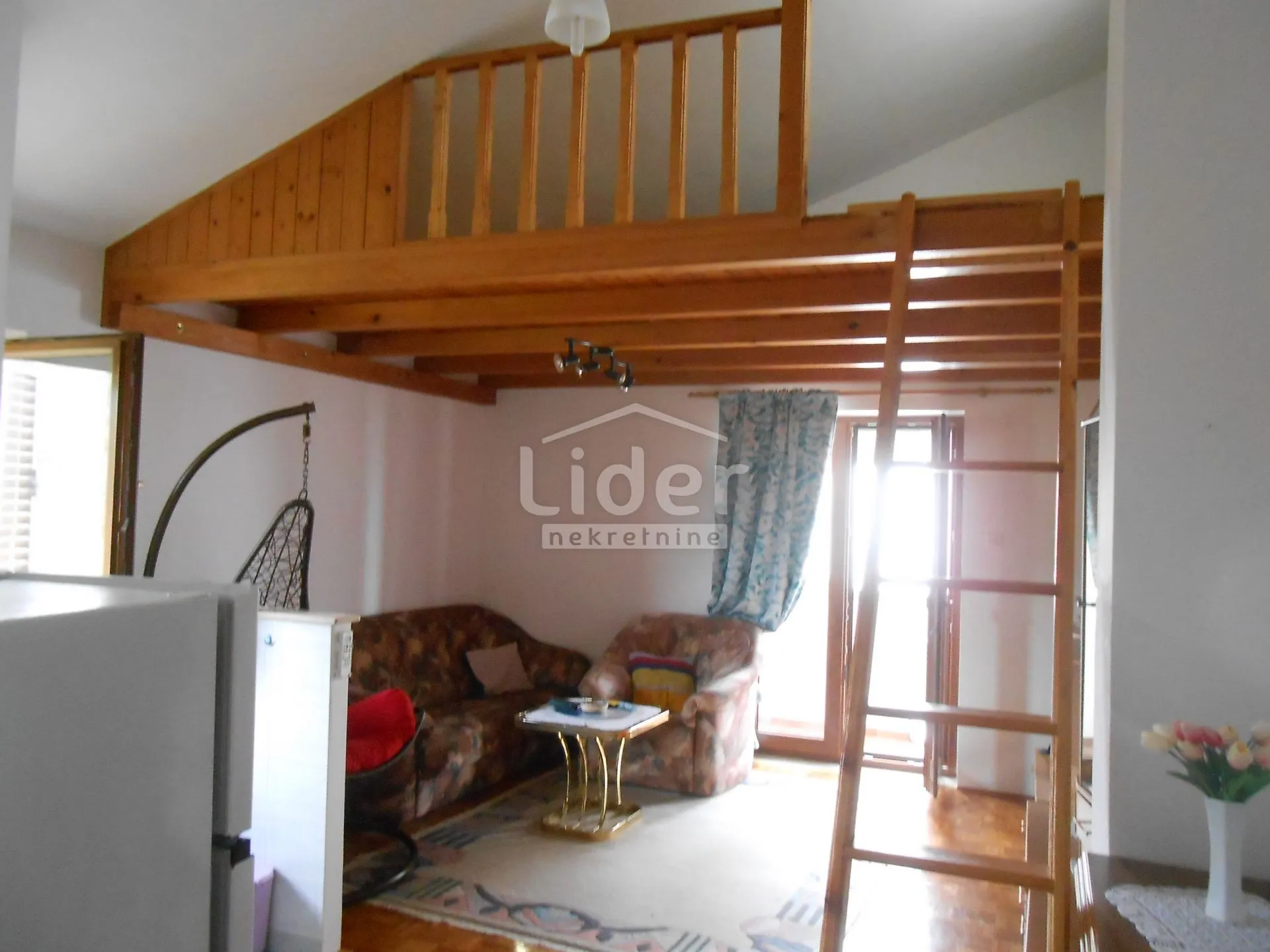 crikvenica apartman s galerijom - slika 4
