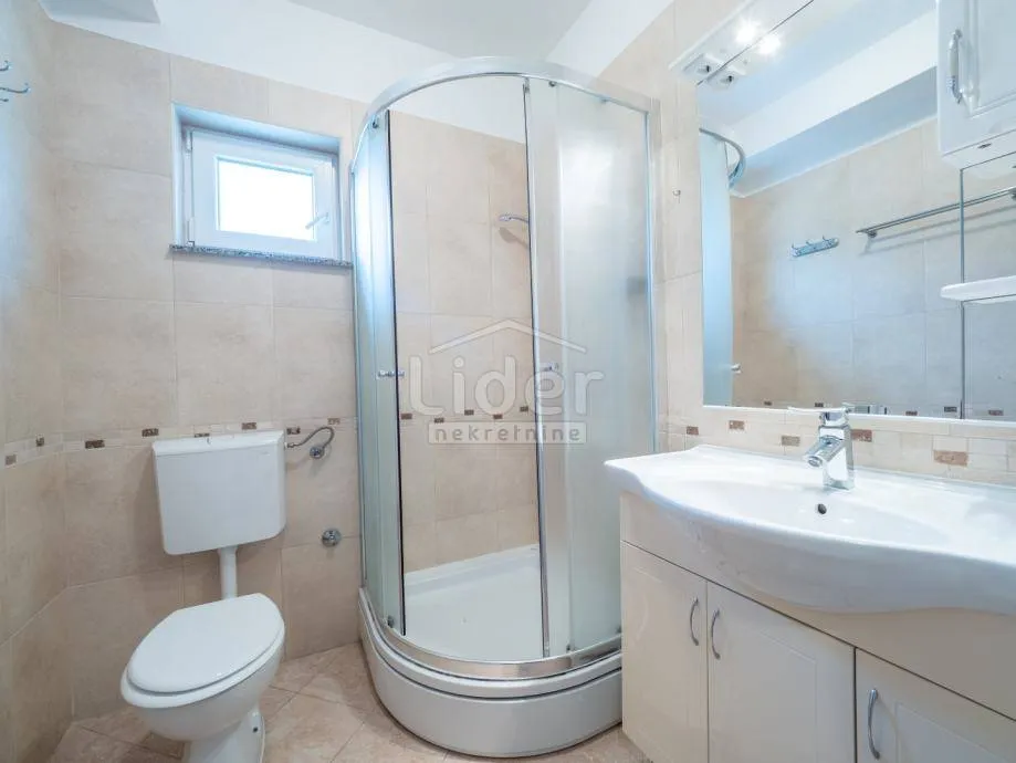 baška, 2 apartmana - slika 16