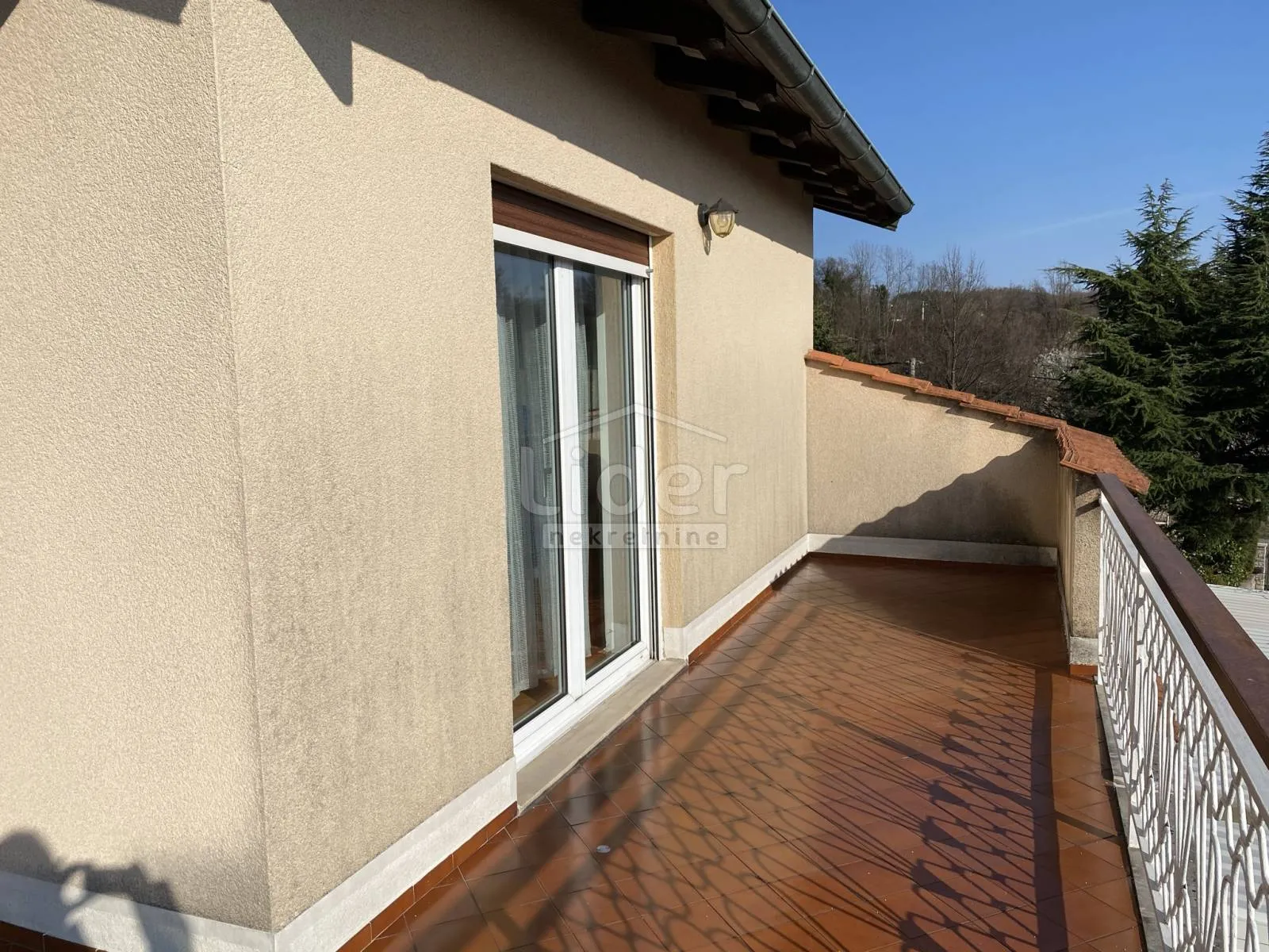 saršoni, poslovno-stambeni objekt sa 5.045m2 okućnice - slika 2
