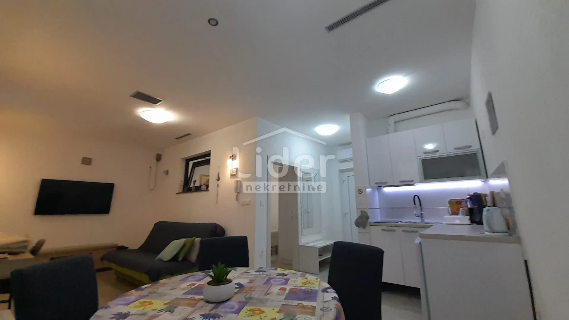 otok krk,malinska-apartman 37m2 s okućnicom 92 m2 - slika 3