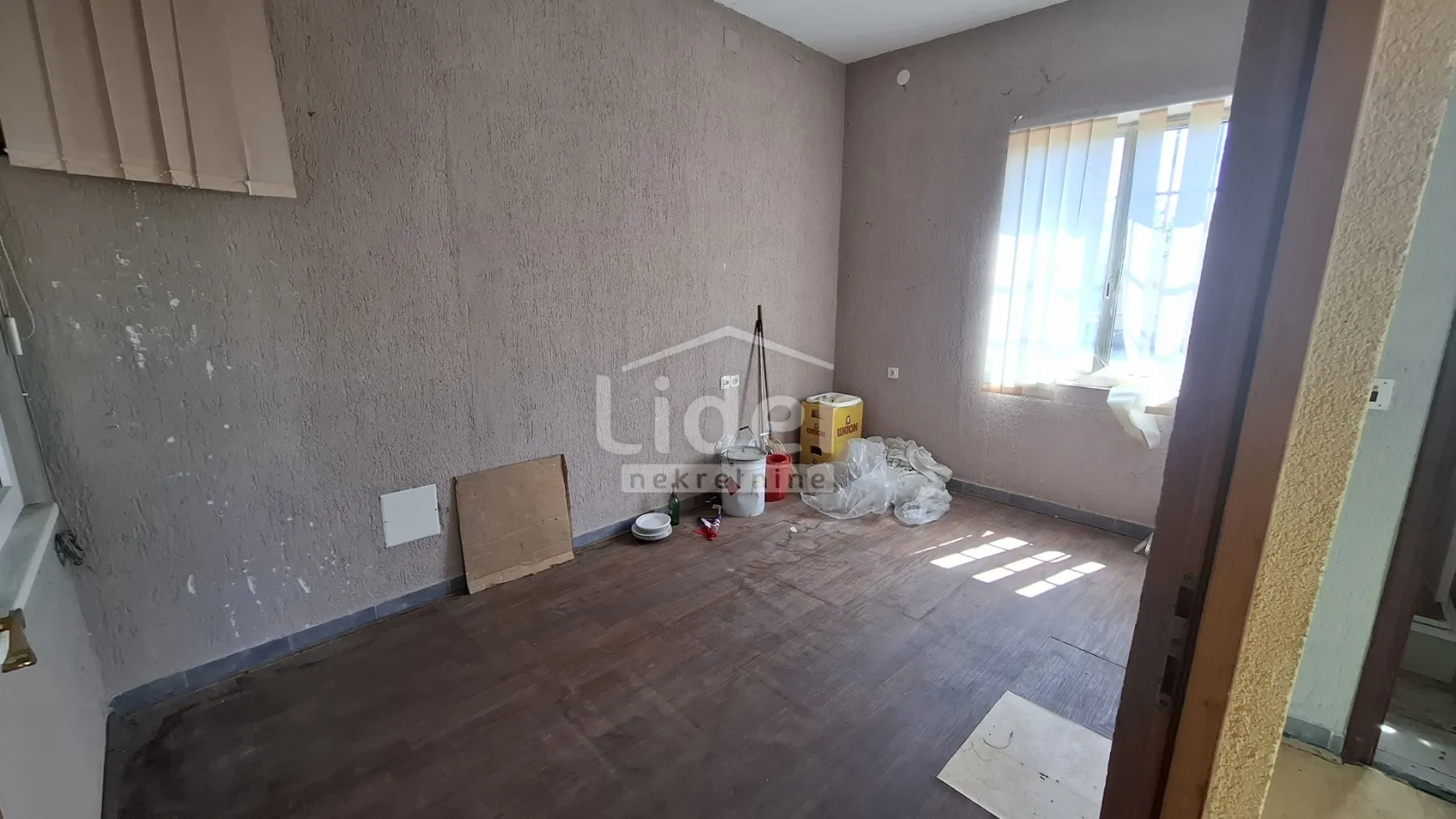 viškovo-kuća 220m2,garaža - slika 14