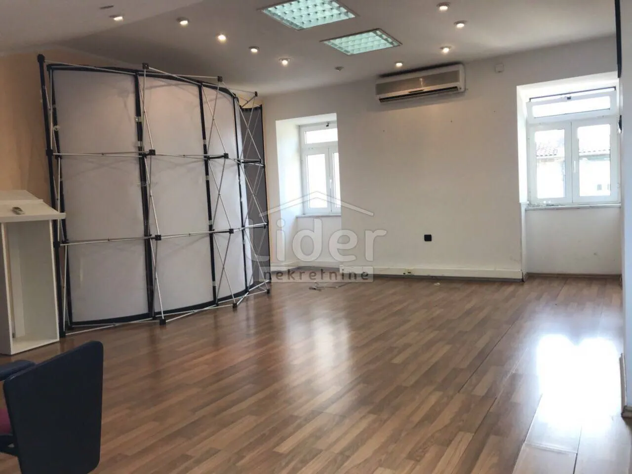 rijeka, centar pp 13 m2 - slika 2