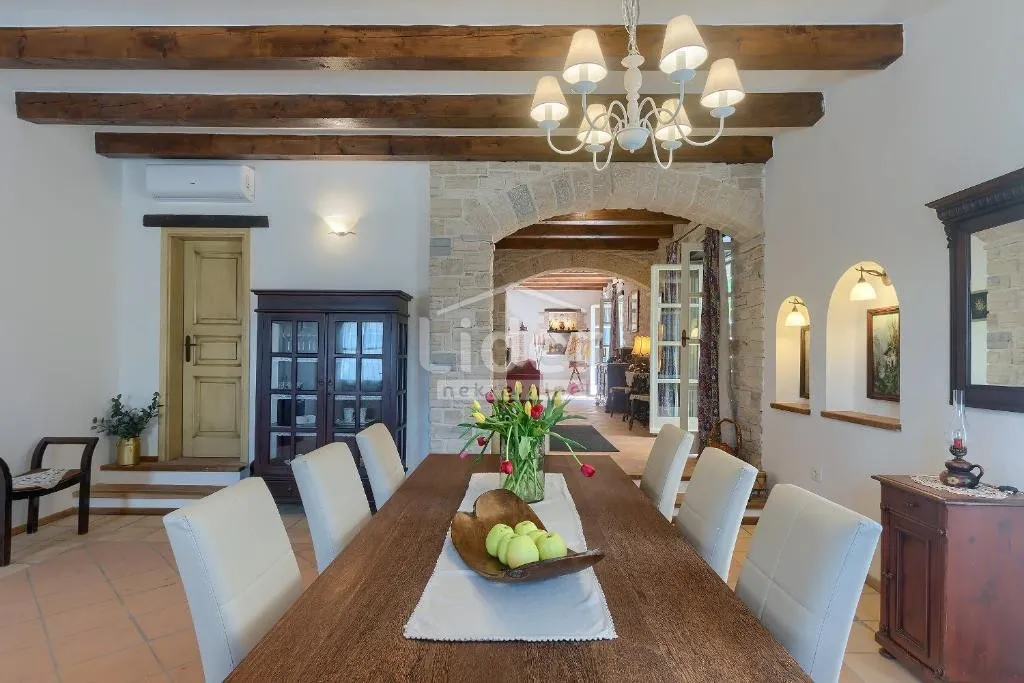 istra, čarobna villa, bazen, - slika 38