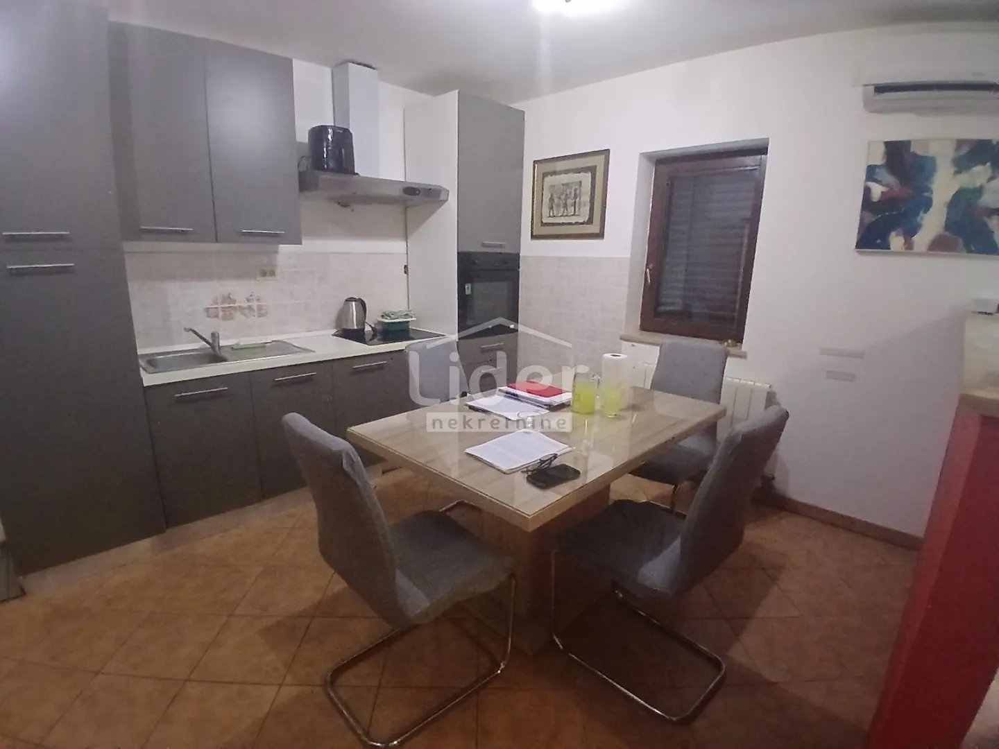 marčelji, 164,22 m2, četverosoban sa dn.boravkom - slika 4