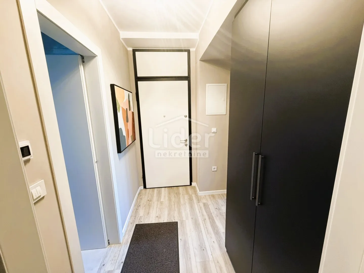 rijeka, donja vežica, moderan 1s+db stan dugoročno iznajmljujemo - slika 25